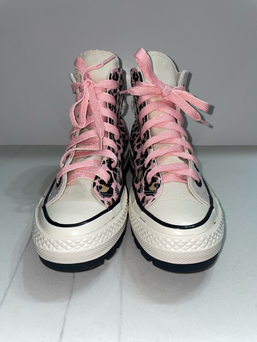 Converse Chuck Taylor All Star Cheetah Print High Top Sneakers Womens Size 6 - Picture 3 of 10